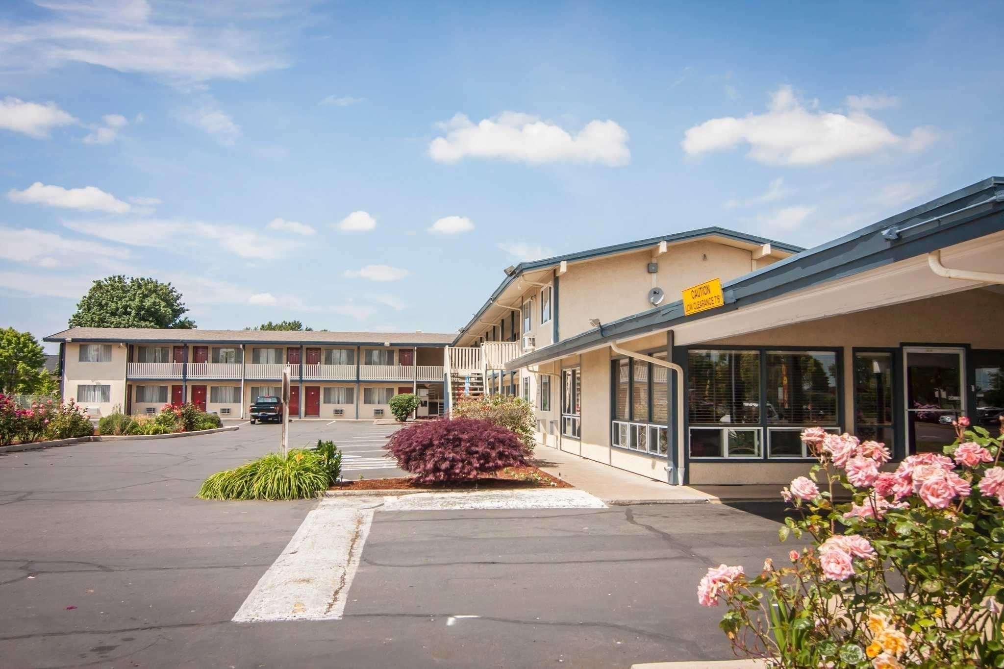 Rodeway Inn Albany Buitenkant foto