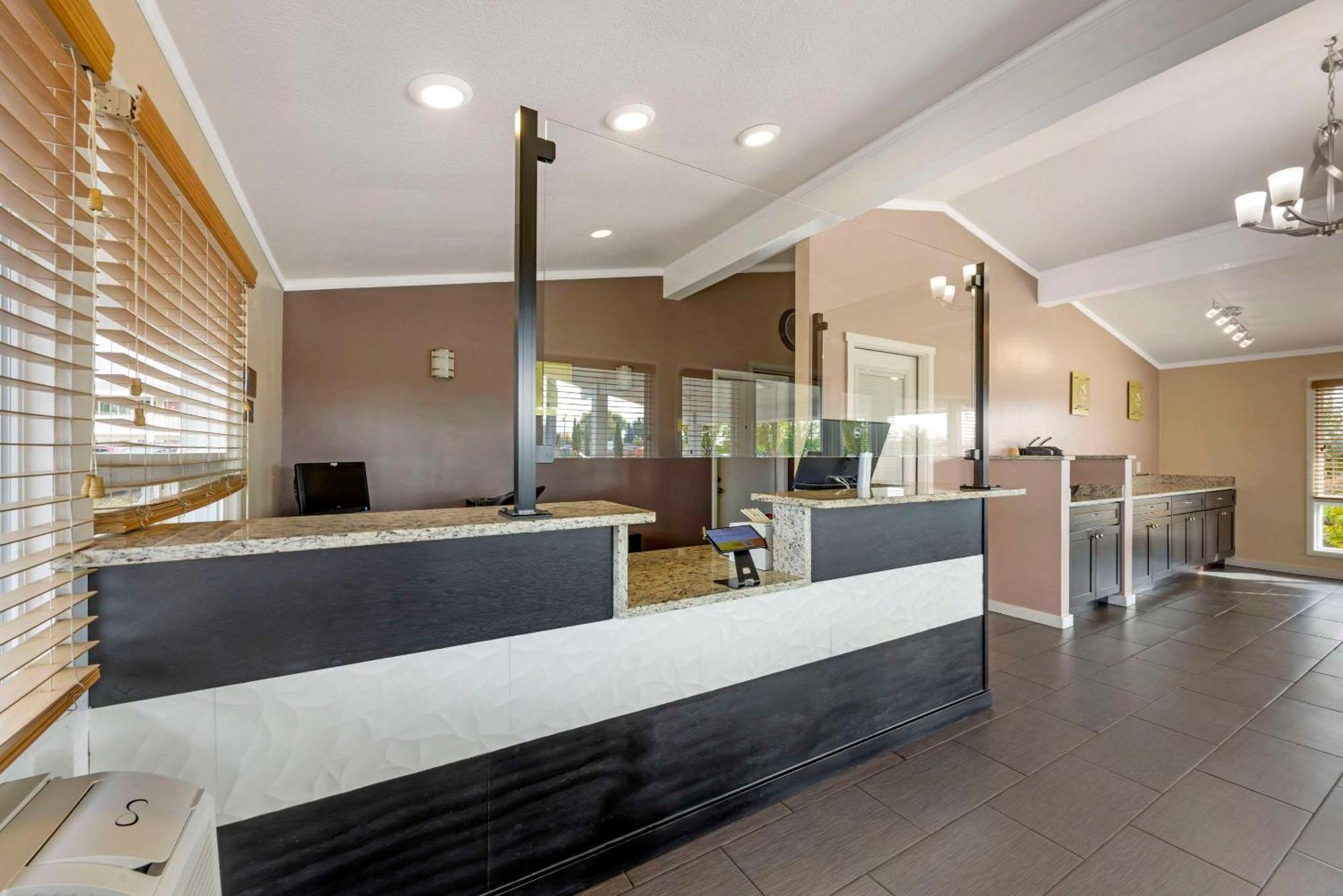 Rodeway Inn Albany Buitenkant foto