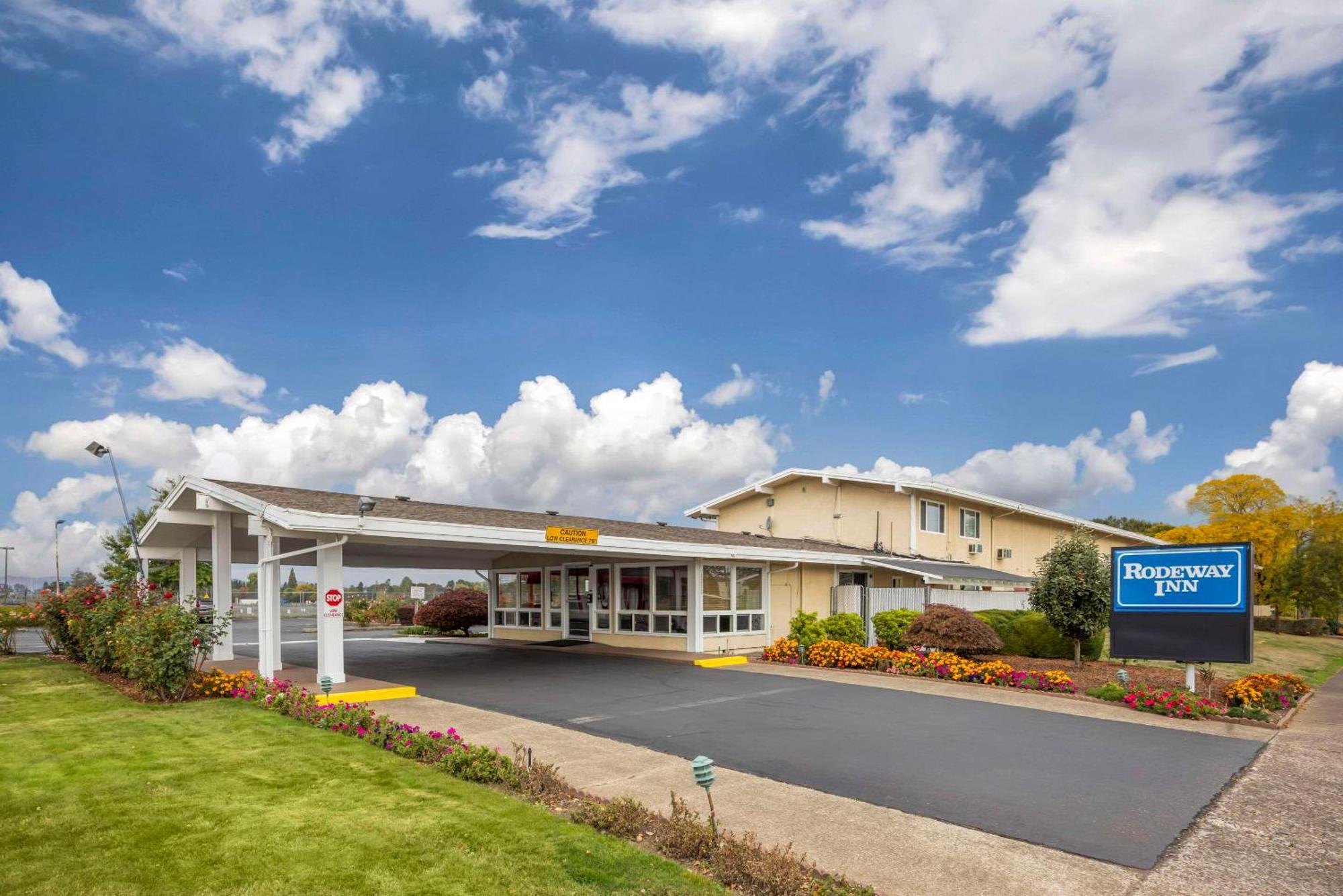 Rodeway Inn Albany Buitenkant foto