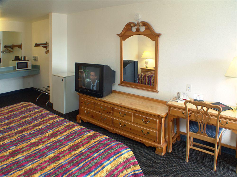 Rodeway Inn Albany Buitenkant foto